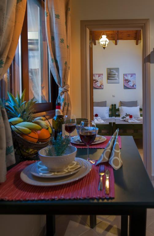Kyriaki'S Cozy Apartments Agia Marina Exterior foto